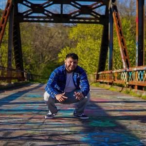 Meet your Posher, Jullian